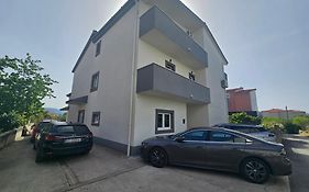 Apartmani Dianna