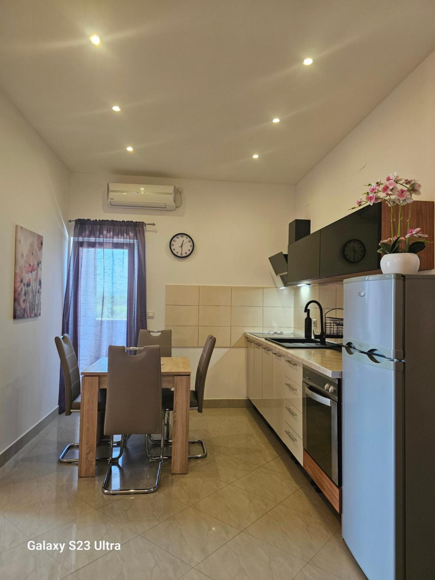 Apartmani Dianna Kaštela Extérieur photo