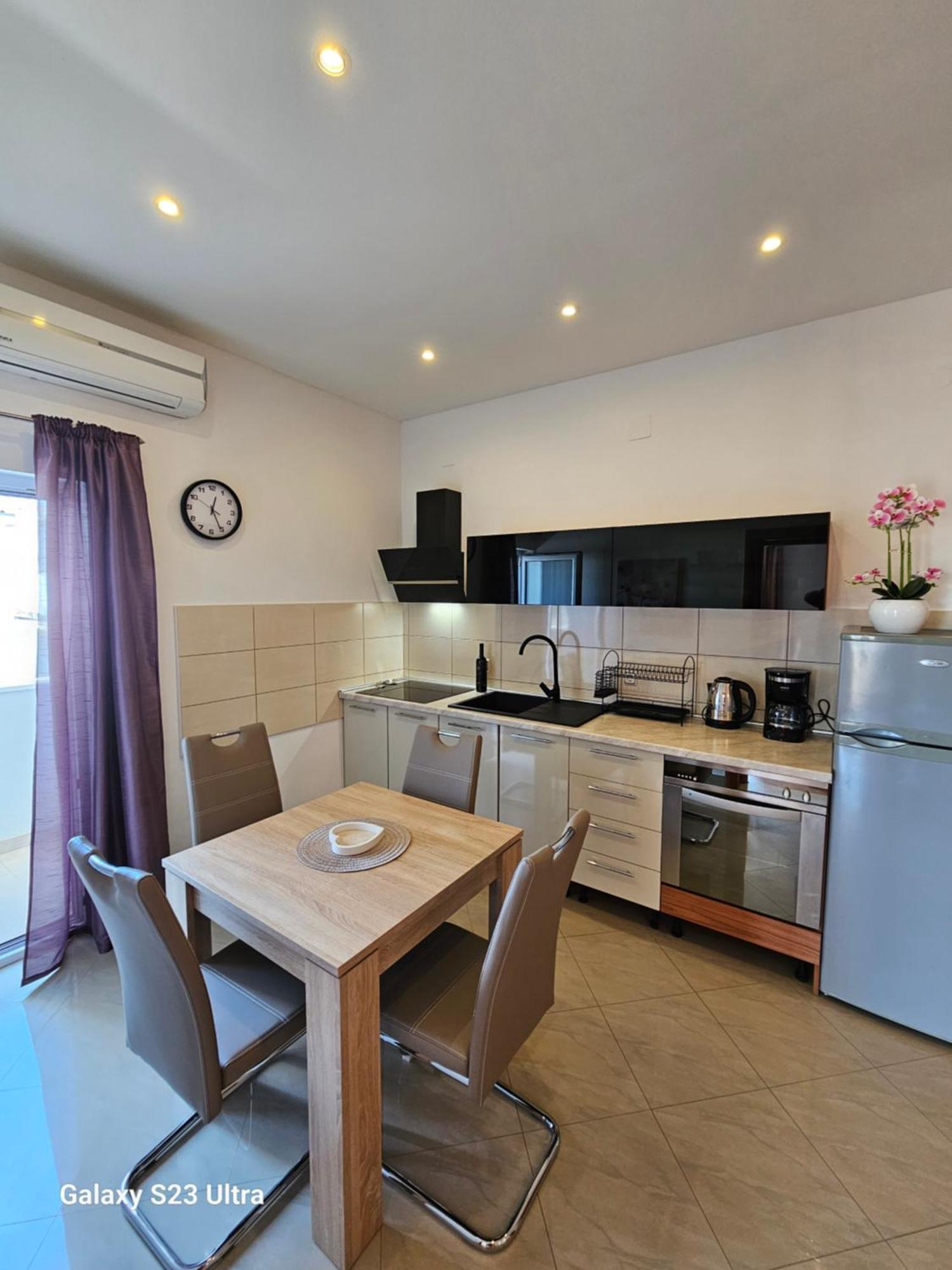 Apartmani Dianna Kaštela Extérieur photo